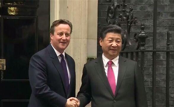 習近平抵達唐寧街10號會晤英國首相卡梅倫