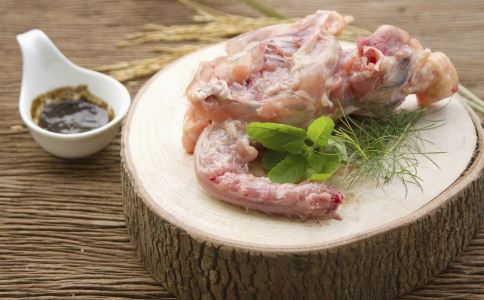 老人經常吃雞肉可以提高免疫力